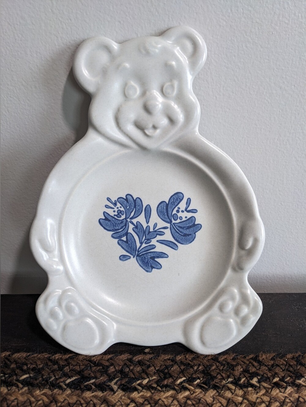 Pfaltzgraff Stoneware Yorktowne Child Teddy Bear Plate snack‎ tray blue USA
